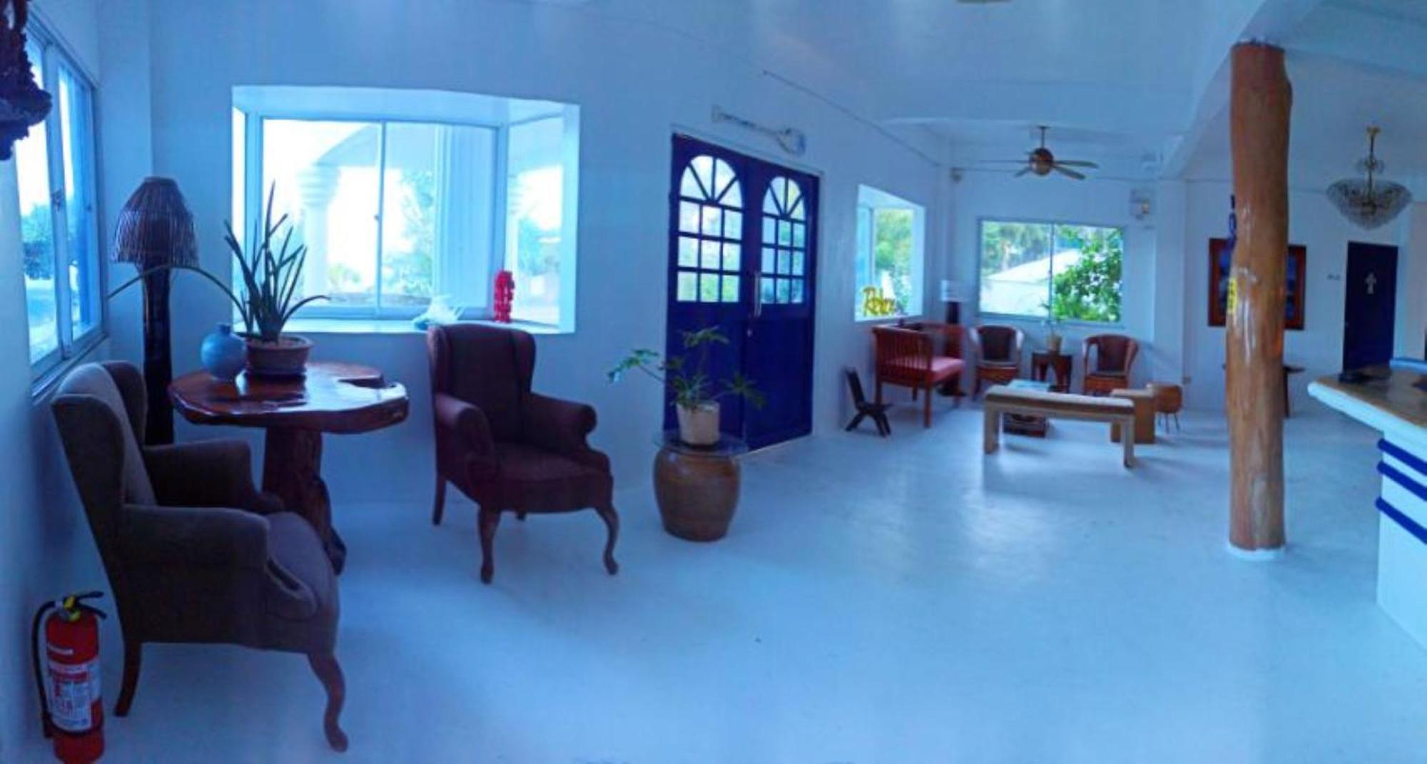 Club Monet Beachfront Resort By Cocotel Cabangan Екстер'єр фото