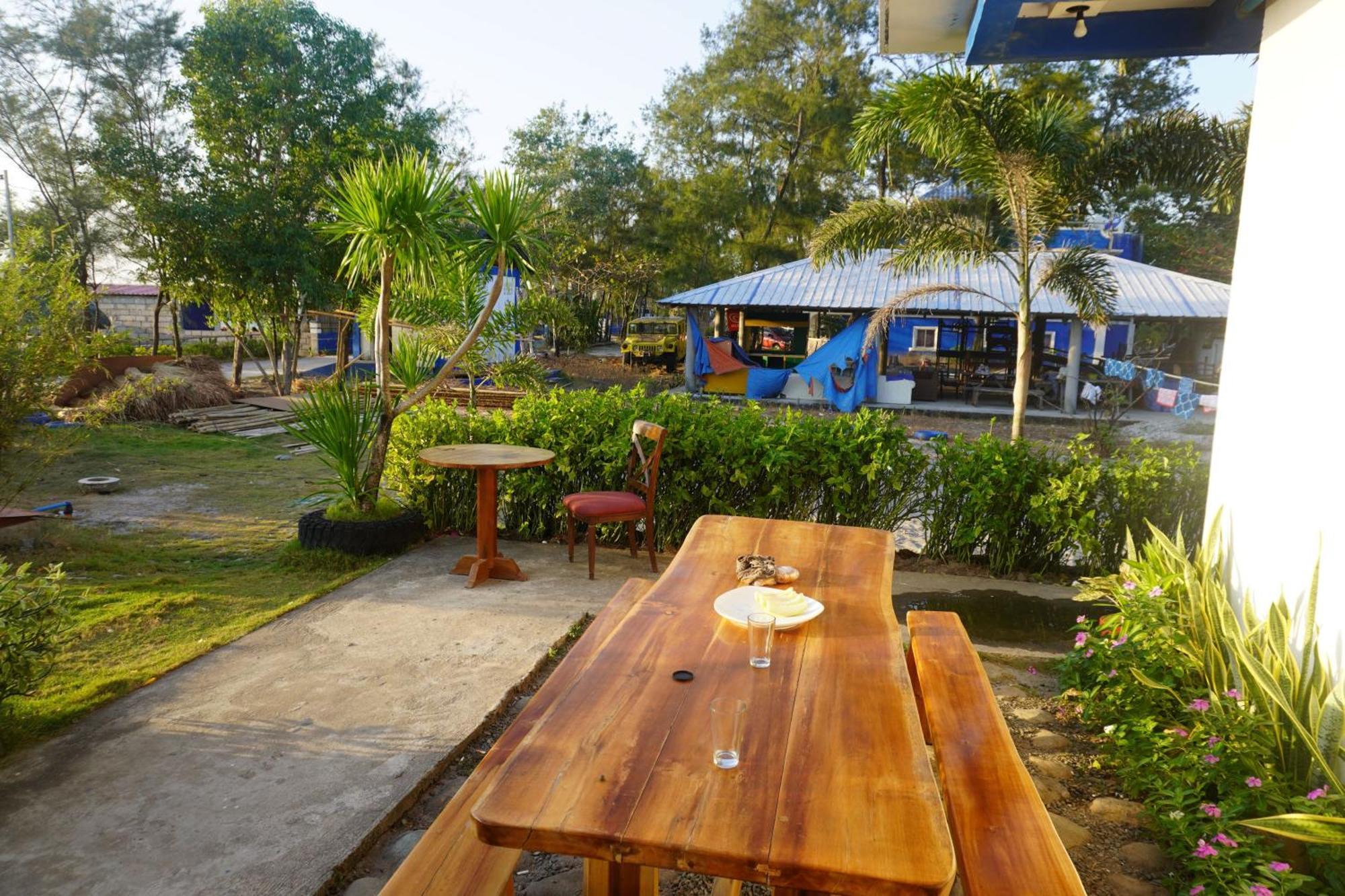Club Monet Beachfront Resort By Cocotel Cabangan Екстер'єр фото